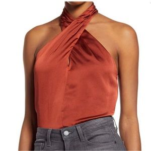 Chelsea•28 Twist Neck Tank color rust henna size m